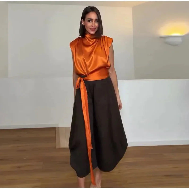 Top Elegante con Detalle de Cinta