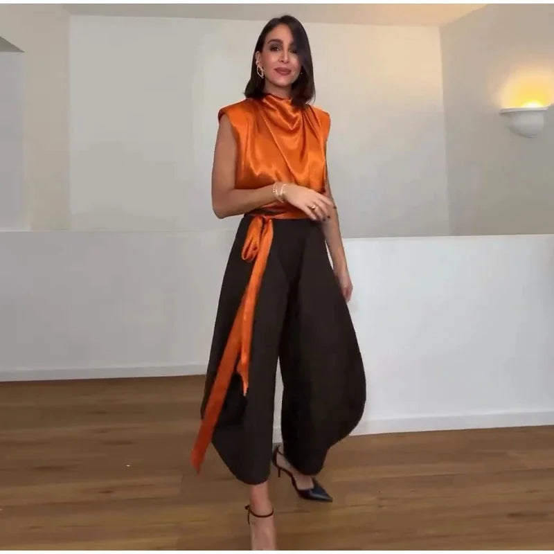 Top Elegante con Detalle de Cinta