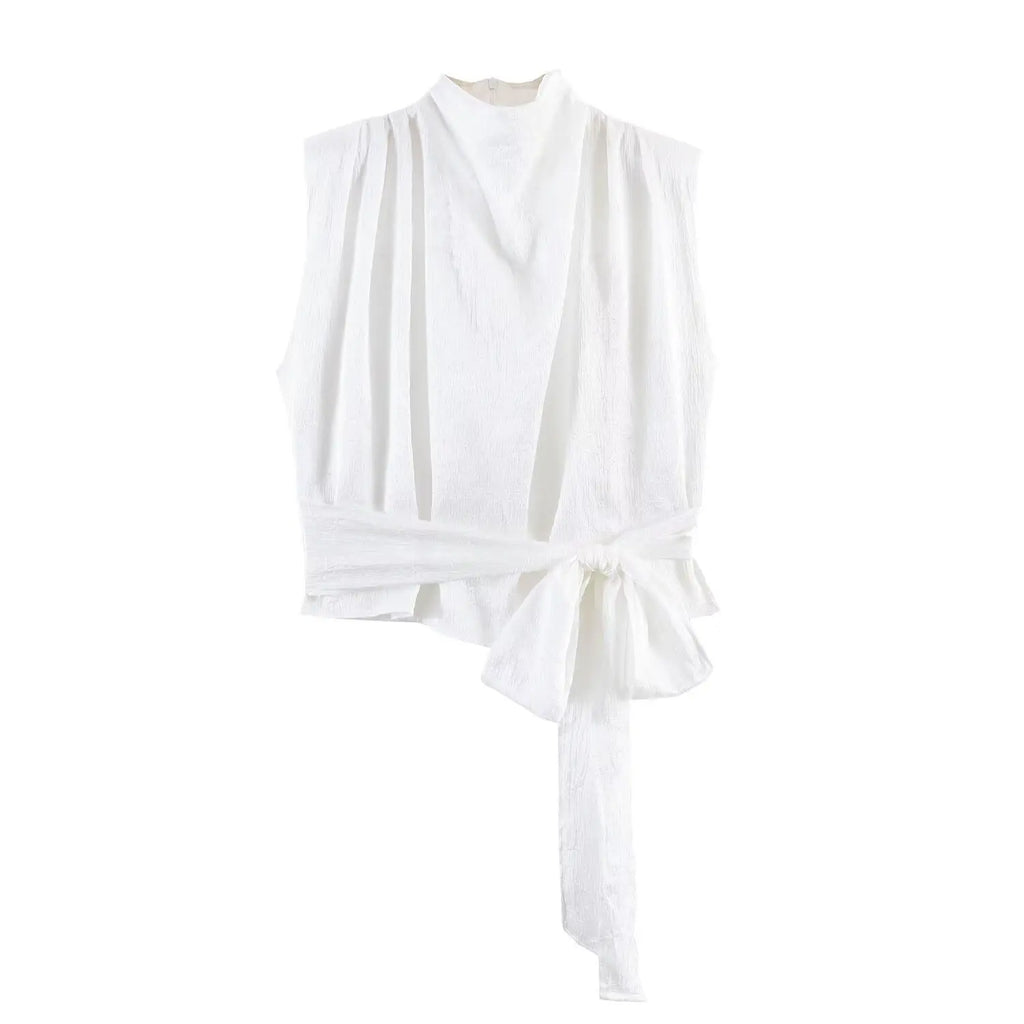 Top Elegante con Detalle de Cinta