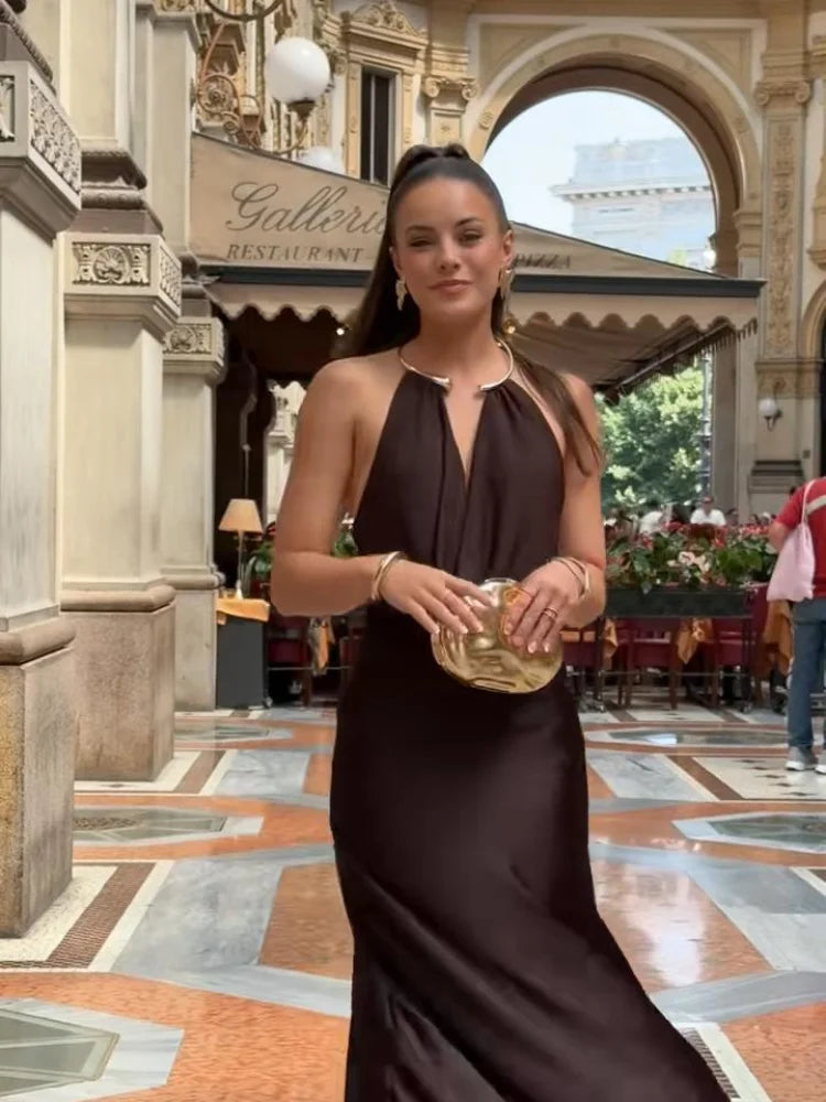 Minimalismo con Estilo: El Top Versátil que tu Verano Necesita