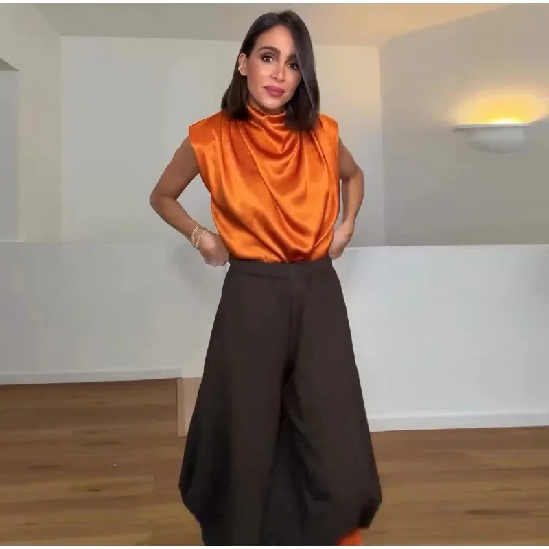 Top Elegante con Detalle de Cinta